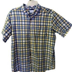 Mens Columbia button down short sleeve shirt.  Size XL